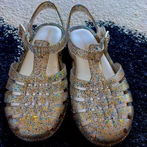 Sparkly mini Melissa size 10 US (25 BR) in great condition